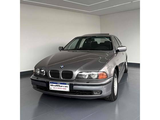 BMW 540i 4.4 SEDAN V8 32V GASOLINA 4P AUTOMÁTICO